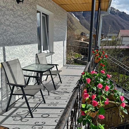 Hotel Elia Kazbegi Ngoại thất bức ảnh