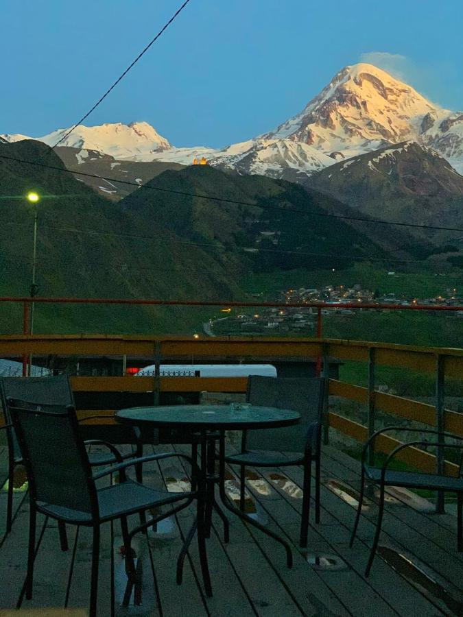 Hotel Elia Kazbegi Ngoại thất bức ảnh