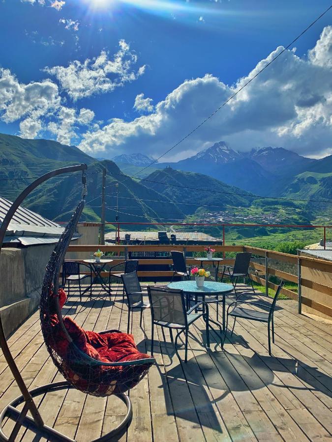 Hotel Elia Kazbegi Ngoại thất bức ảnh