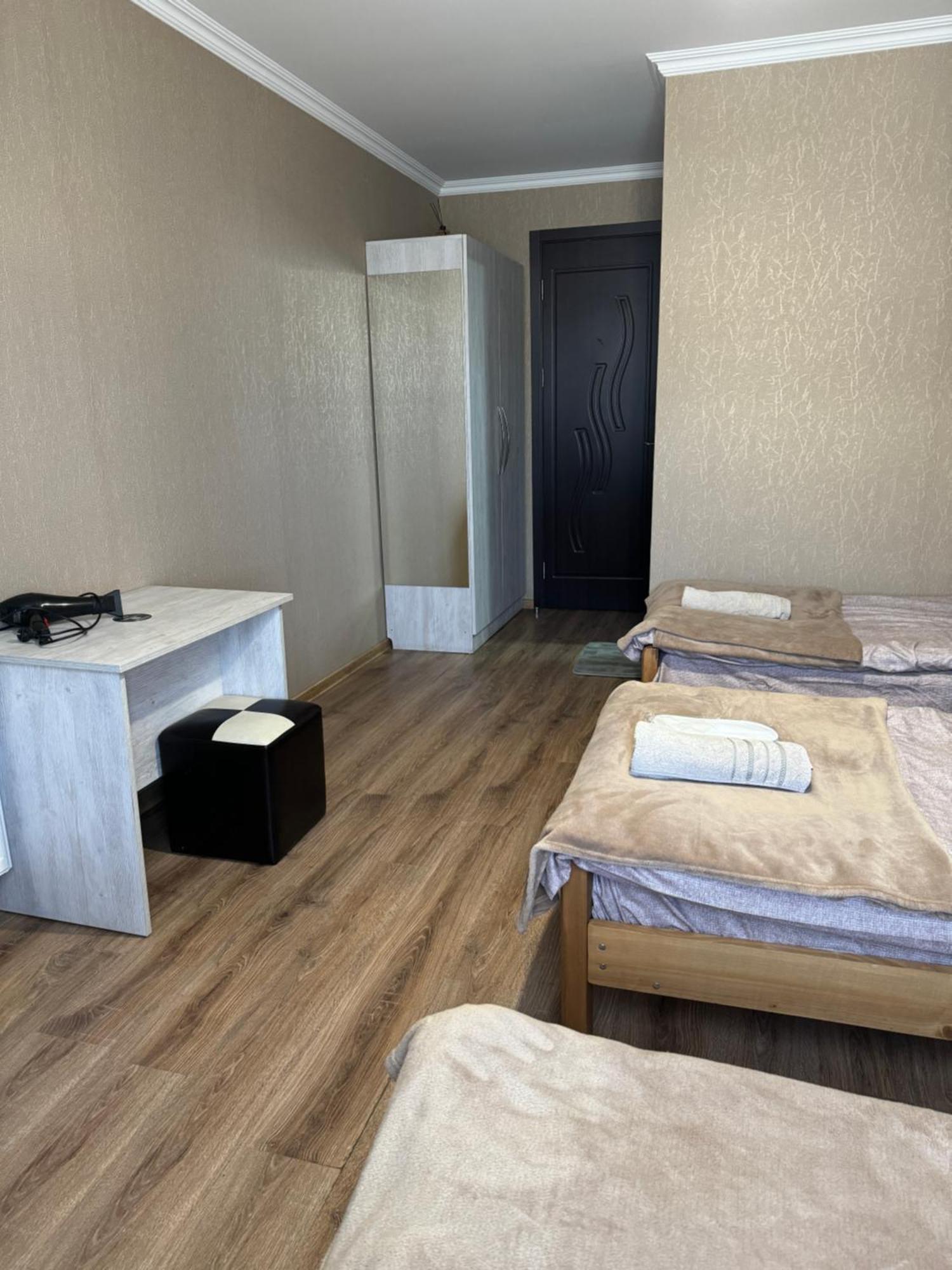 Hotel Elia Kazbegi Ngoại thất bức ảnh