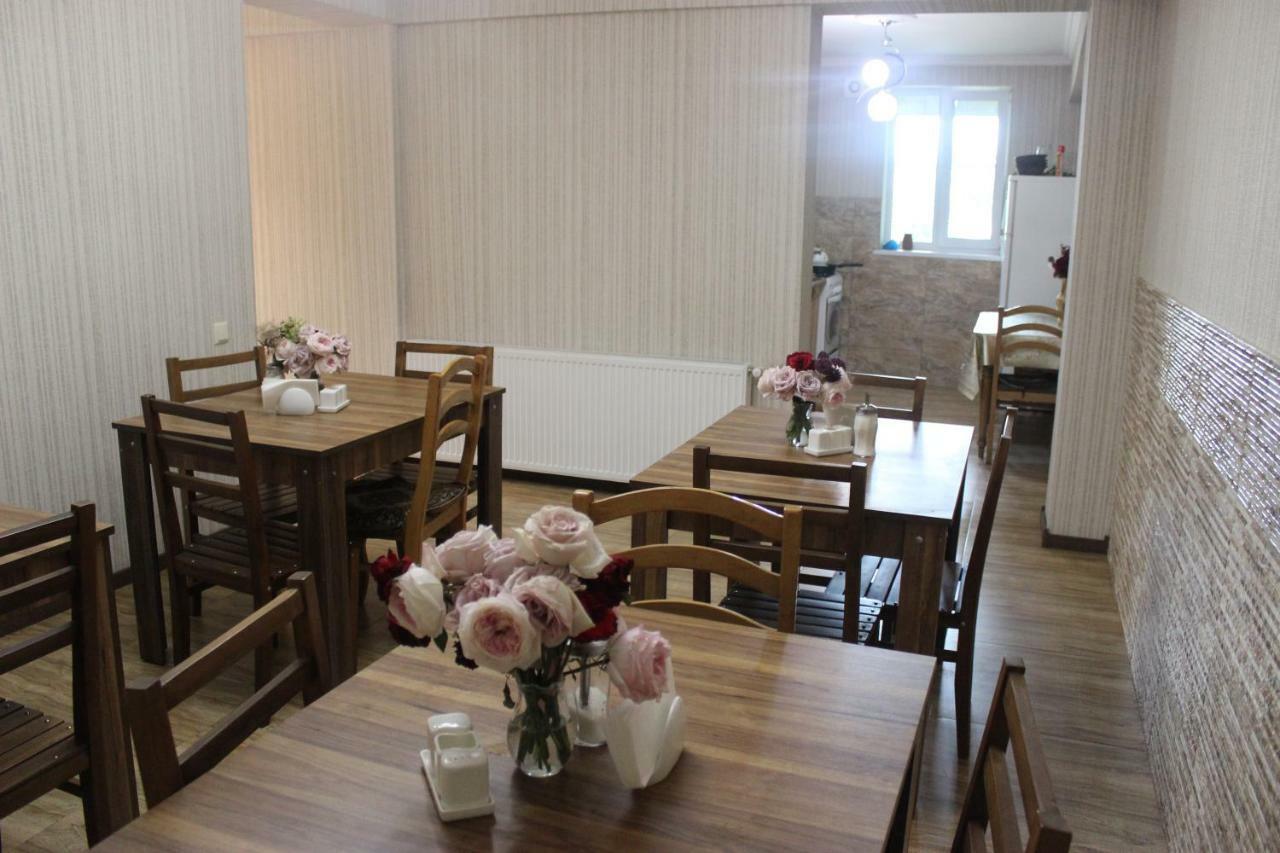Hotel Elia Kazbegi Ngoại thất bức ảnh