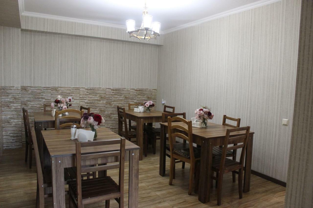 Hotel Elia Kazbegi Ngoại thất bức ảnh